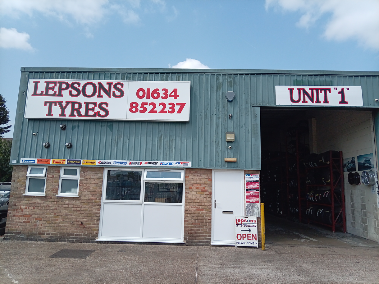 Lepsons Tyres Ltd Store Image